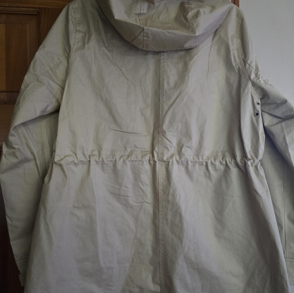 Womens HUNTER Rain Jacket Beige NWT - Picture 2 of 10